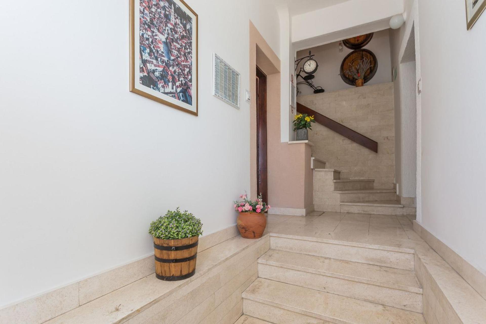 Apartments Verica - 15 M From Beach Krilo Εξωτερικό φωτογραφία