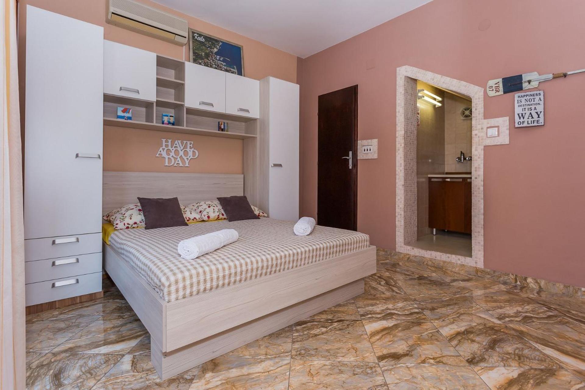 Apartments Verica - 15 M From Beach Krilo Εξωτερικό φωτογραφία